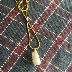 Freshwater pendant necklace